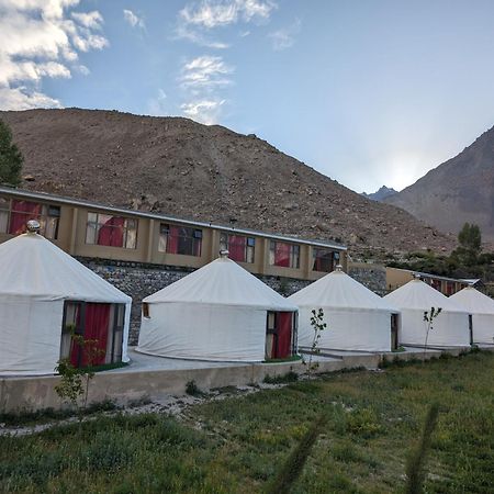 Apex Hotels And Resorts Hussaini Karimabad  Εξωτερικό φωτογραφία