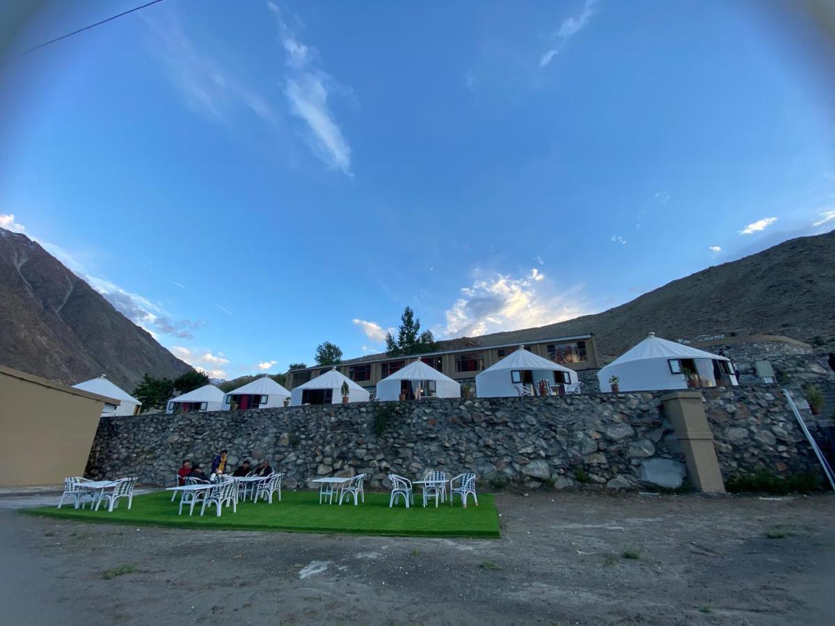 Apex Hotels And Resorts Hussaini Karimabad  Εξωτερικό φωτογραφία