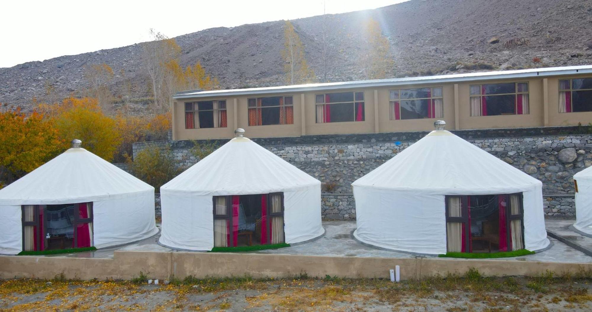 Apex Hotels And Resorts Hussaini Karimabad  Εξωτερικό φωτογραφία