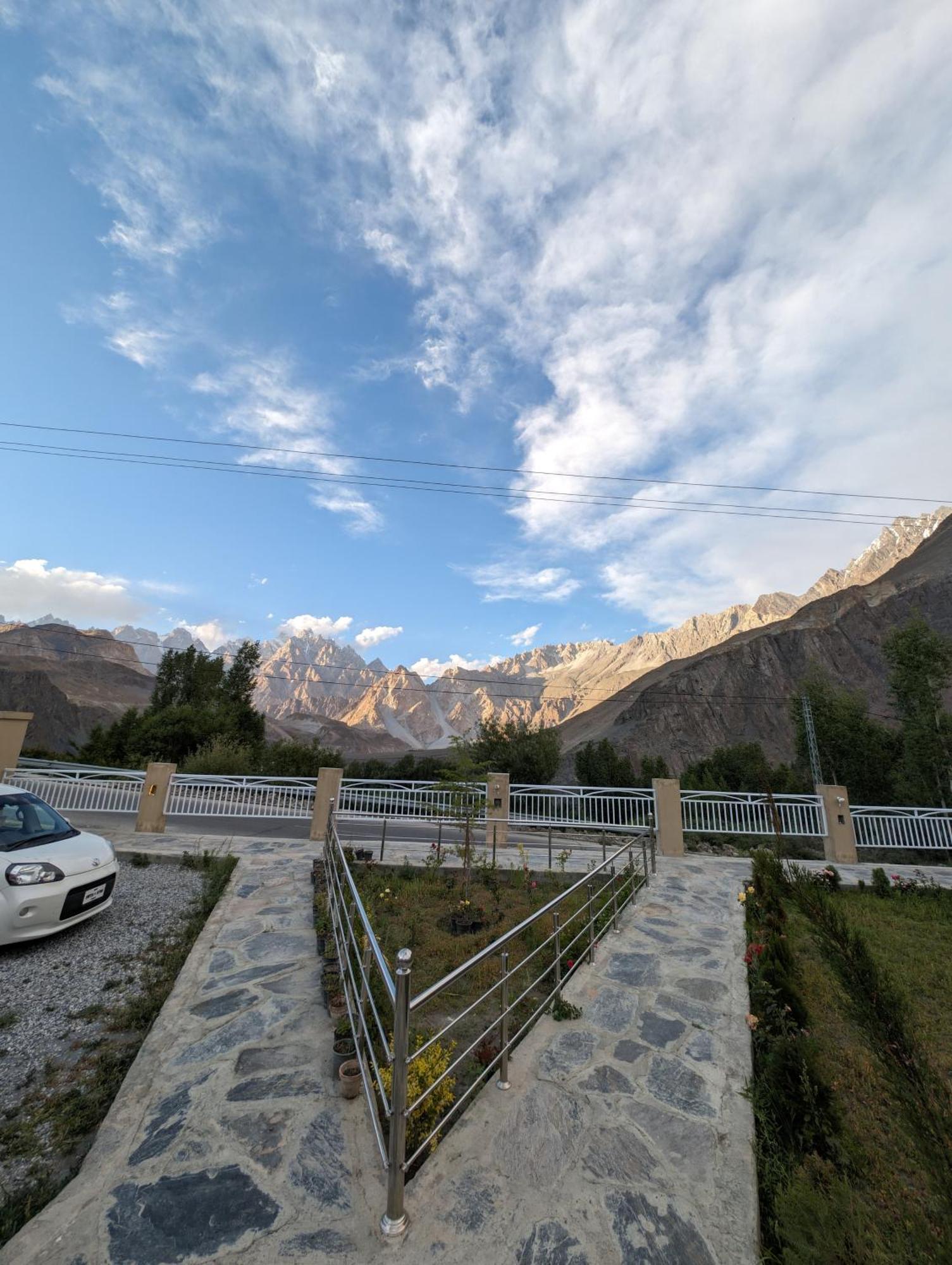 Apex Hotels And Resorts Hussaini Karimabad  Εξωτερικό φωτογραφία