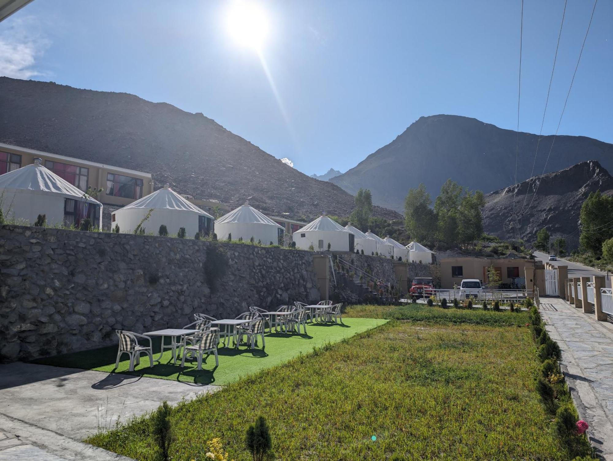 Apex Hotels And Resorts Hussaini Karimabad  Εξωτερικό φωτογραφία