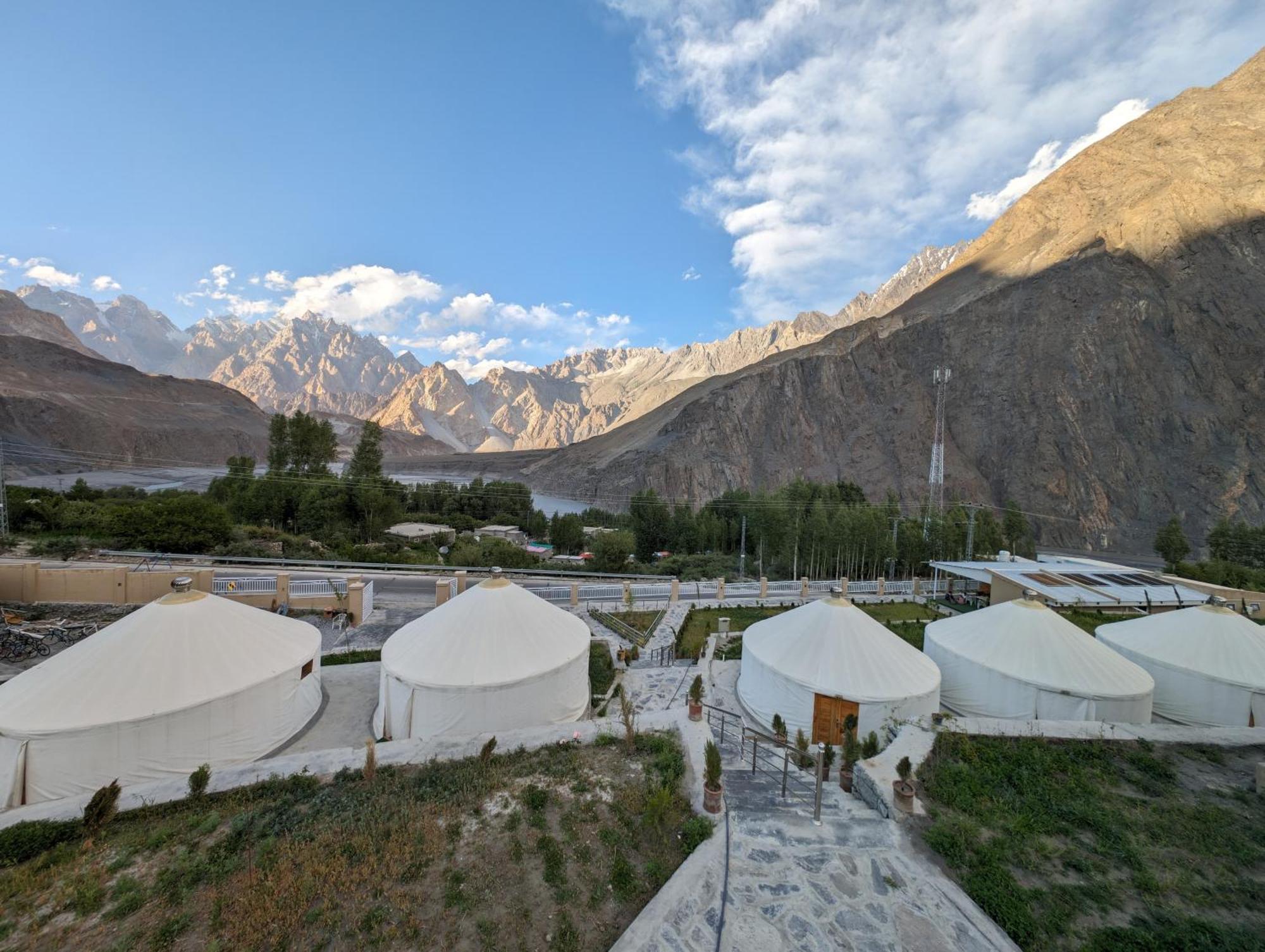 Apex Hotels And Resorts Hussaini Karimabad  Εξωτερικό φωτογραφία